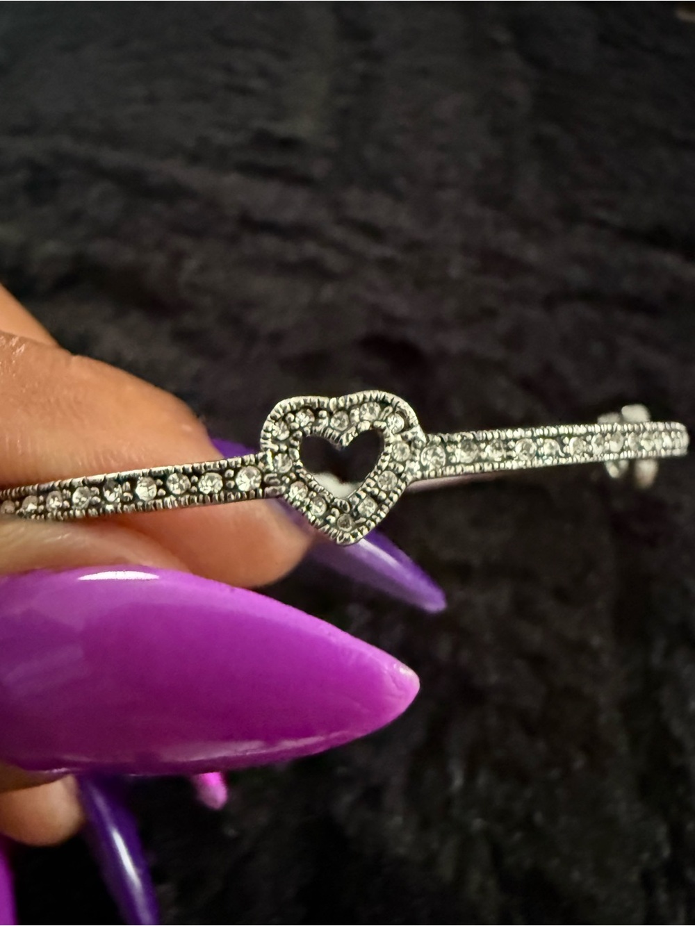 Y2K Juicy Couture Crystal Silver Pave Icon Bangle Bracelet Sz 7.5 - Picture 4 of 6